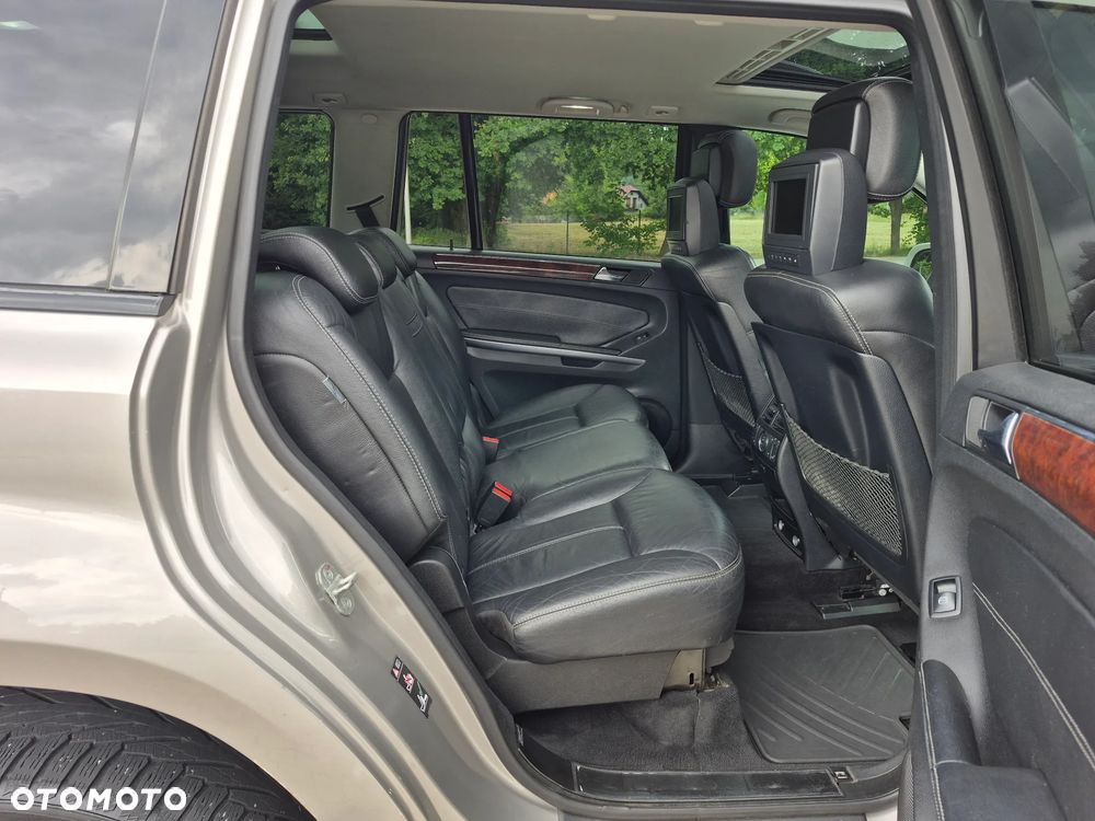Mercedes-Benz GL 450 4Matic 7G-TRONIC - 29