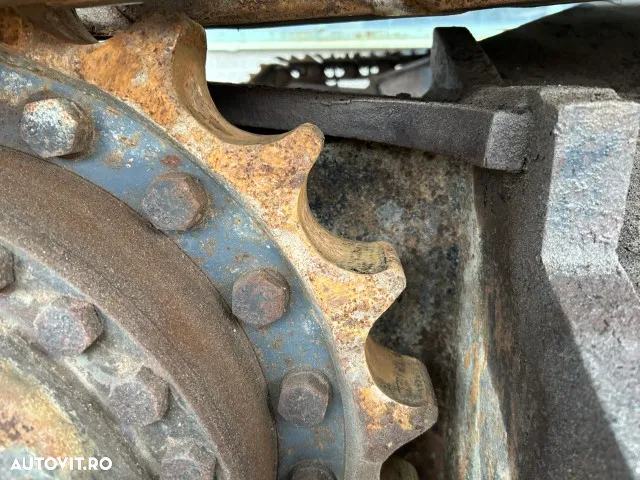 Hitachi ZX 250LC-6 - 21