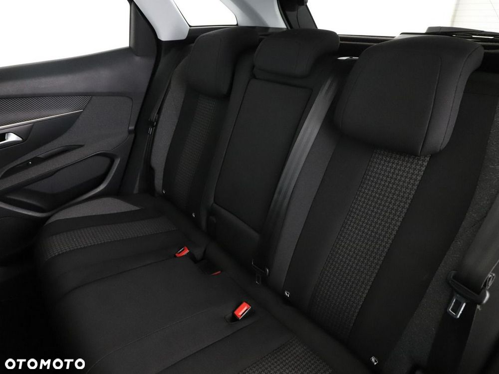 Peugeot 3008 BlueHDi 130 Stop & Start EAT8 Active Business-Paket - 18