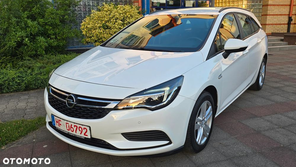 Opel Astra - 1
