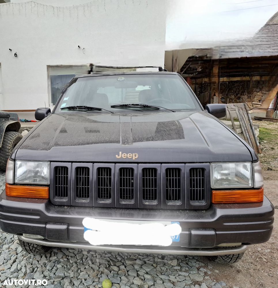Jeep Grand Cherokee - 2