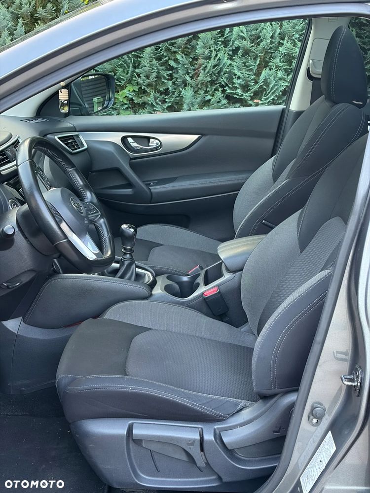 Nissan Qashqai 1.3 DIG-T N-Connecta - 4