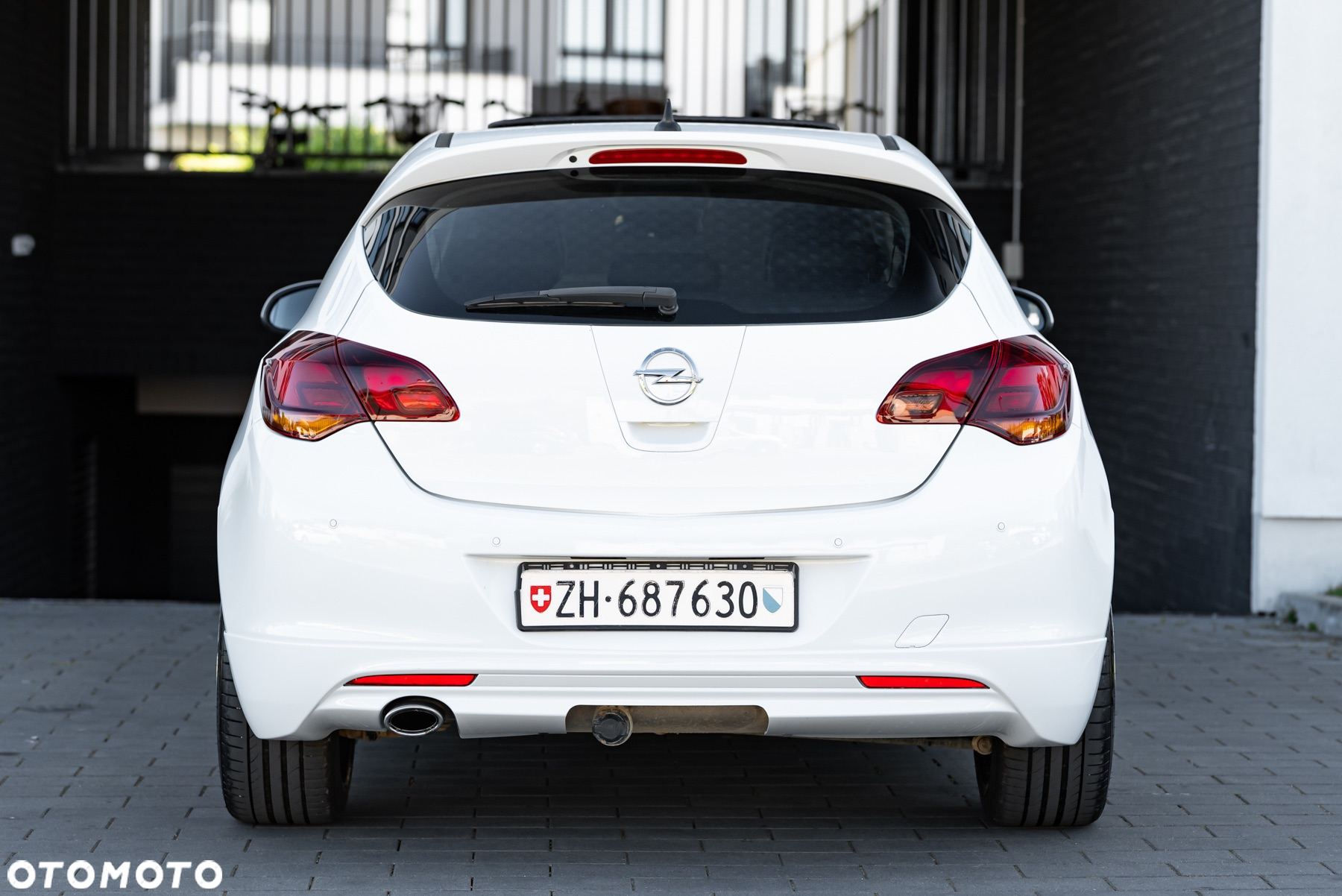 Opel Astra 1.6 Turbo Sport - 11