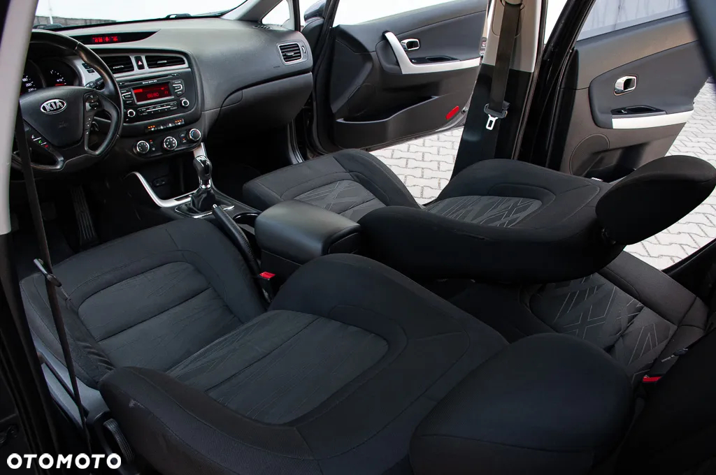 Kia Ceed Cee'd 1.6 CRDi XL - 30