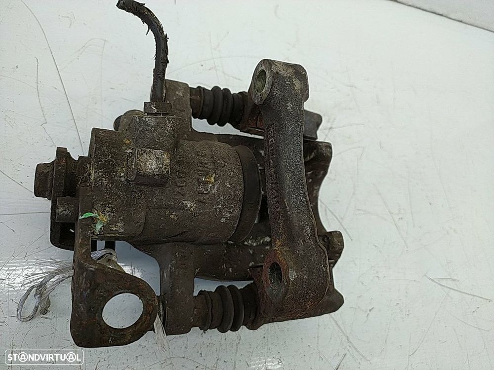 Pinça Tras Esquerda Peugeot 307 Sw (3H) - 2