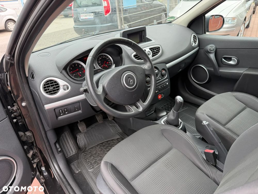 Renault Clio 1.2 16V Tech Run - 14