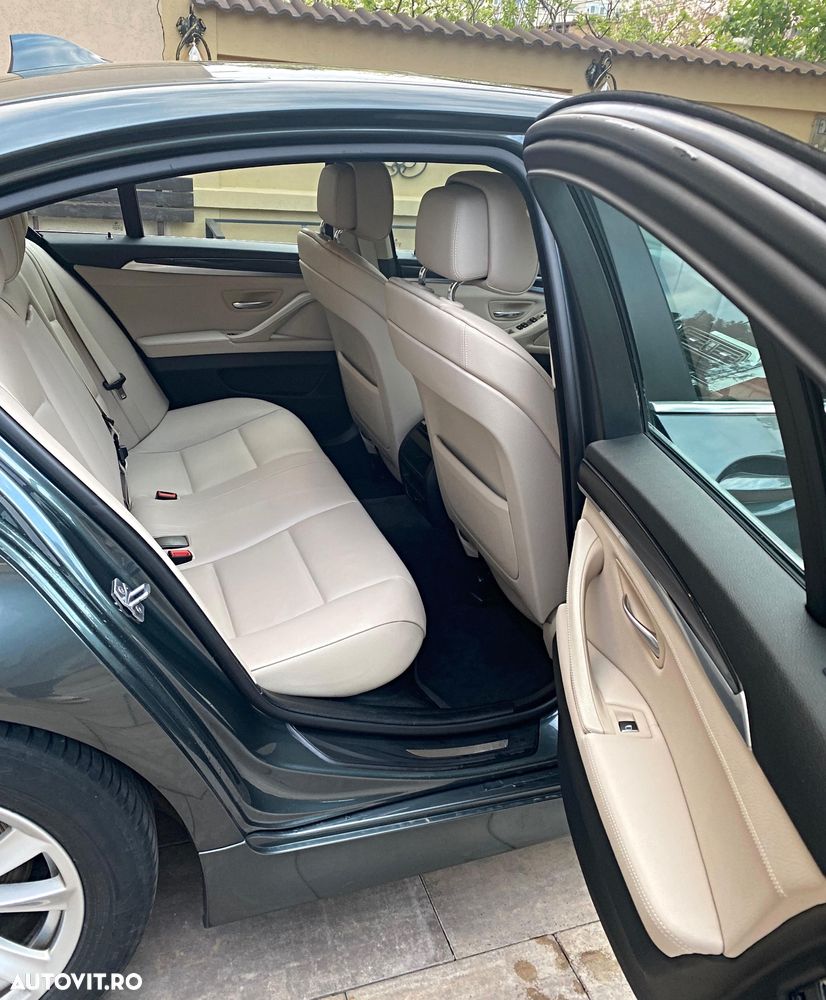 BMW Seria 5 525d xDrive - 7