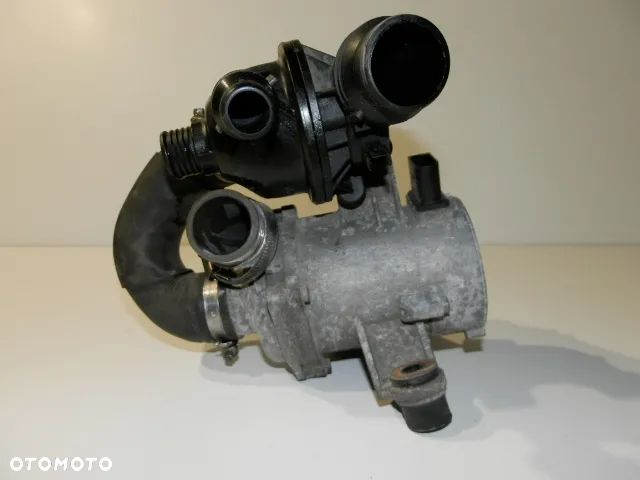 POMPA WODY TERMOSTAT BMW E90 E91 2.0 304453 - 1