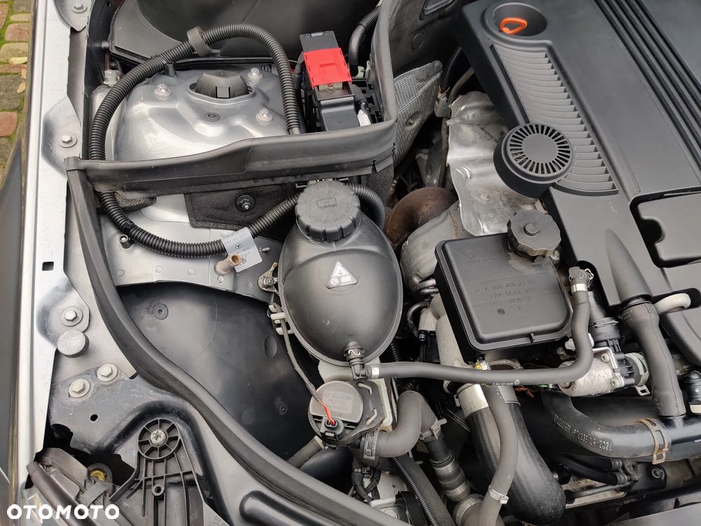 Mercedes-Benz Klasa C 250 T (BlueEFFICIENCY) 7G-TRONIC Avantgarde - 34