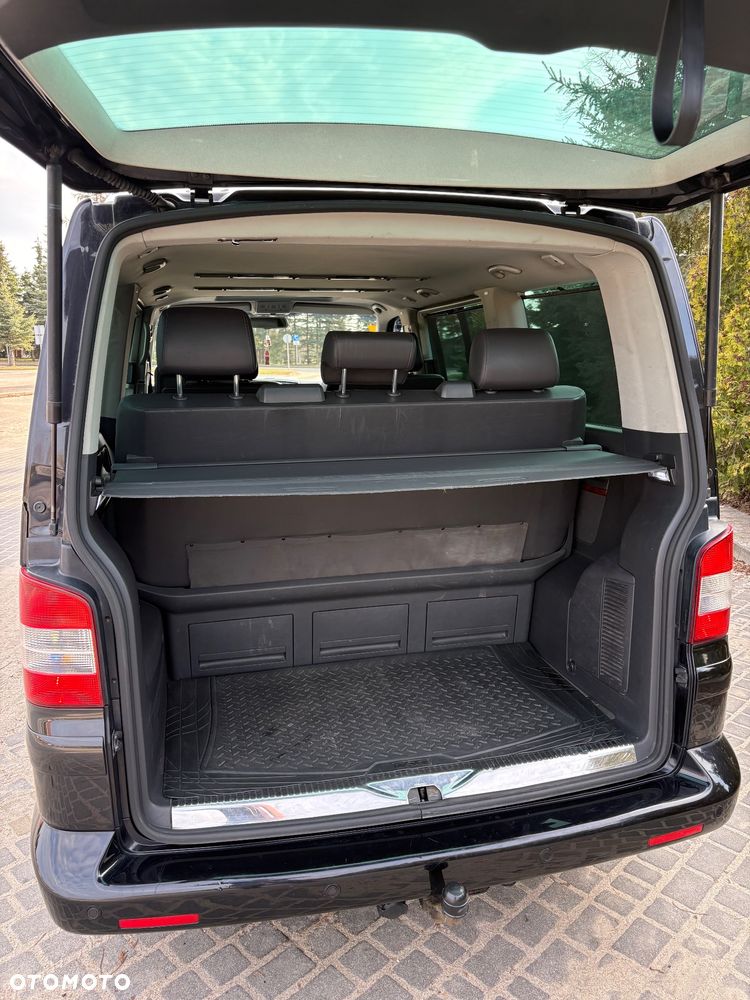 Volkswagen Multivan - 8