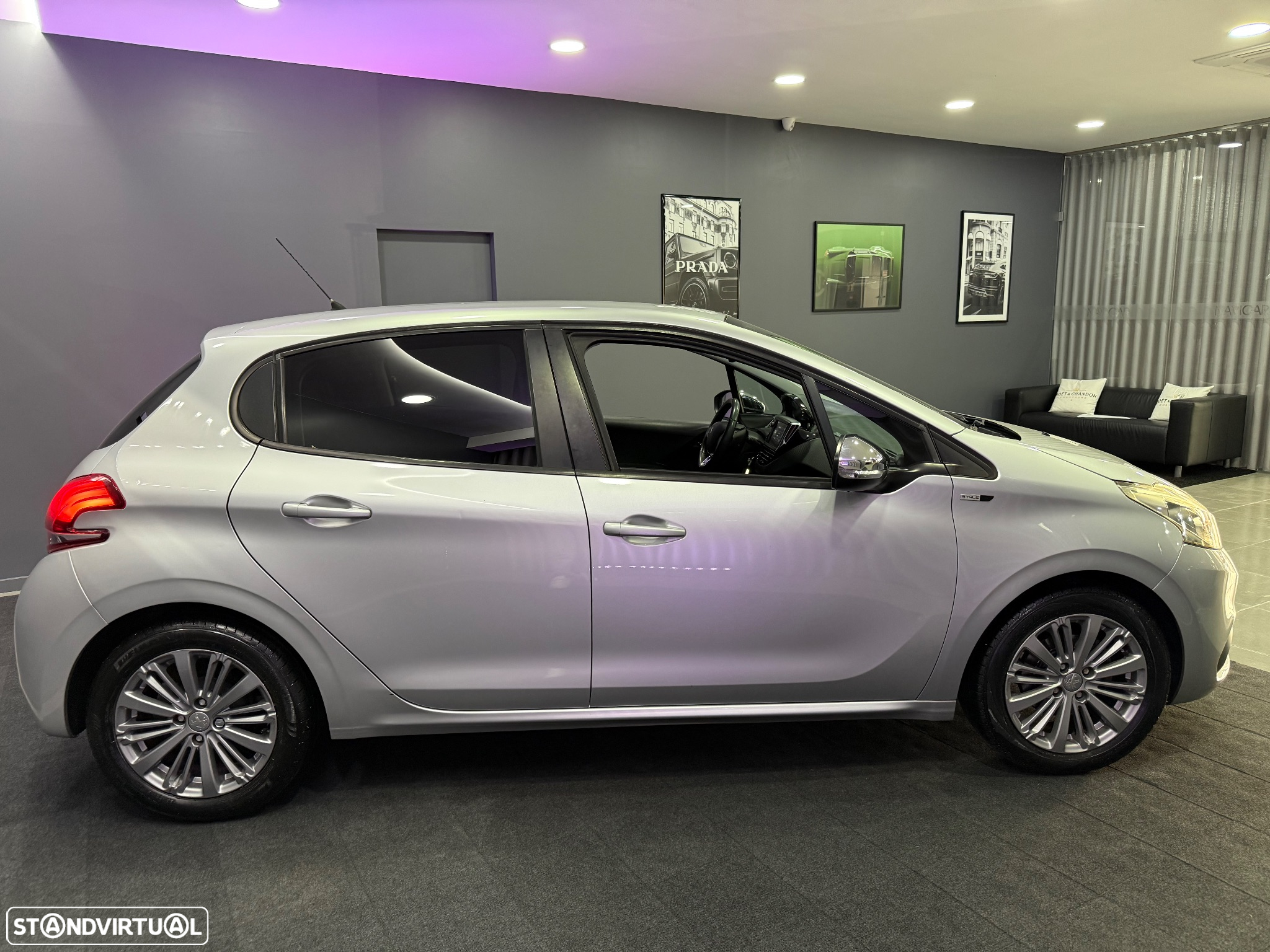Peugeot 208 1.2 PureTech Style - 22
