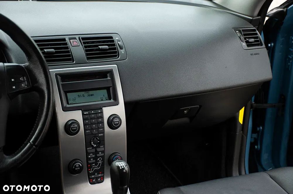 Volvo V50 2.4 Momentum - 29
