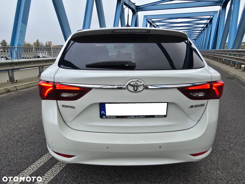Toyota Avensis - 6