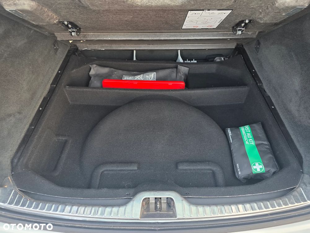 Volvo XC 60 D4 Geartronic Summum - 17