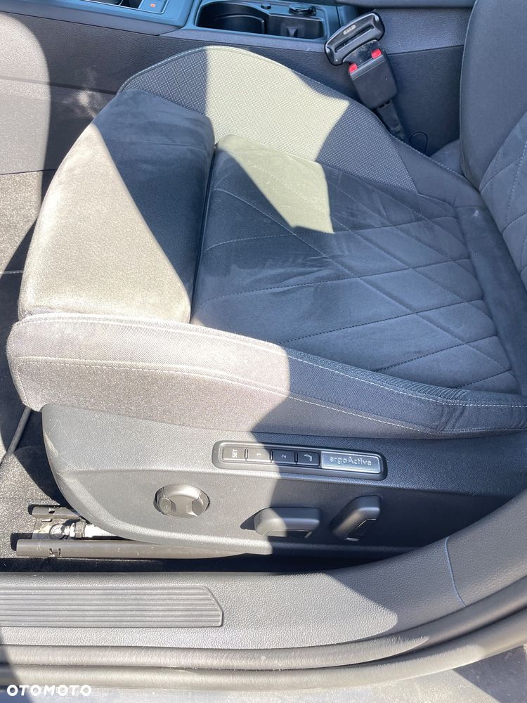 Volkswagen Golf 2.0 TDI - 11
