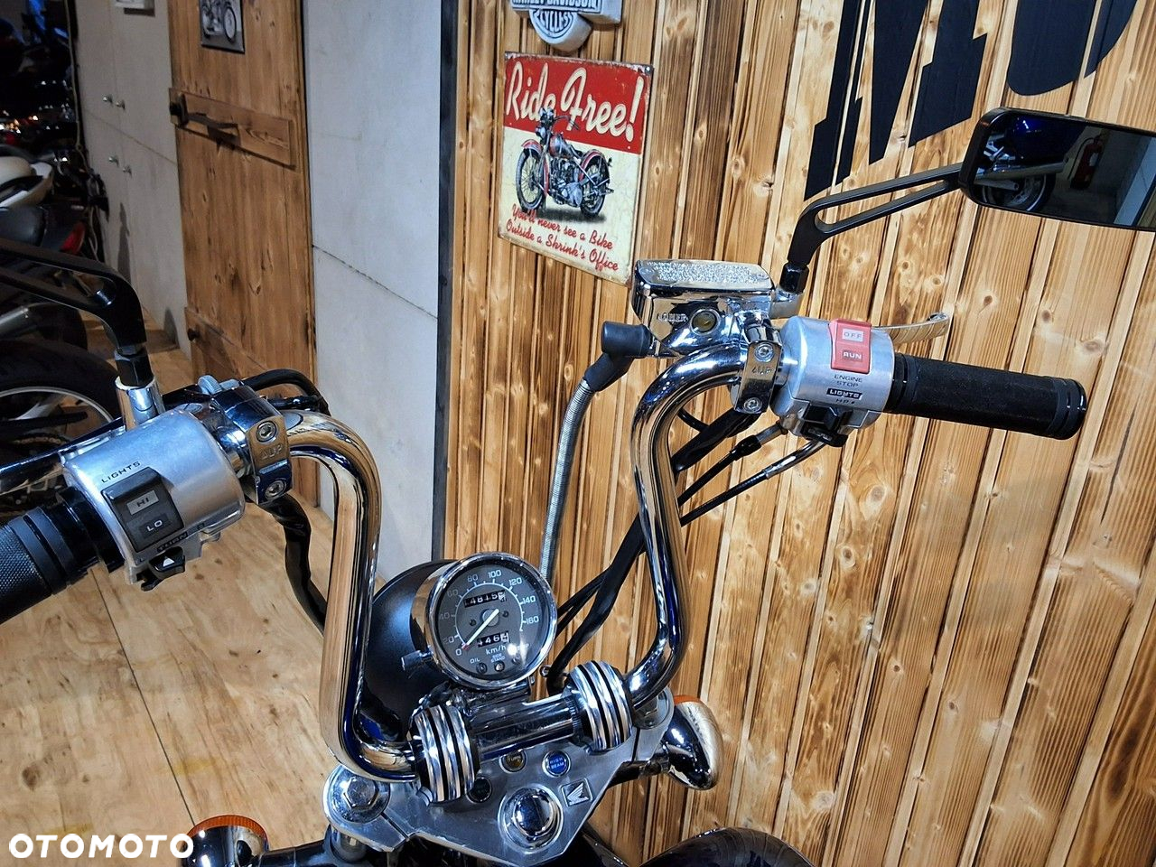 Honda Shadow - 23