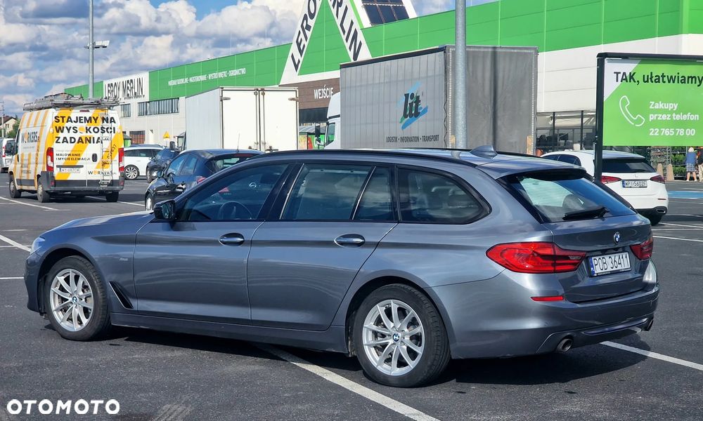 BMW Seria 5 525d Sport Line - 7