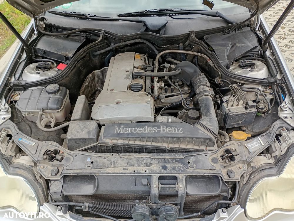 Mercedes-Benz C - 4