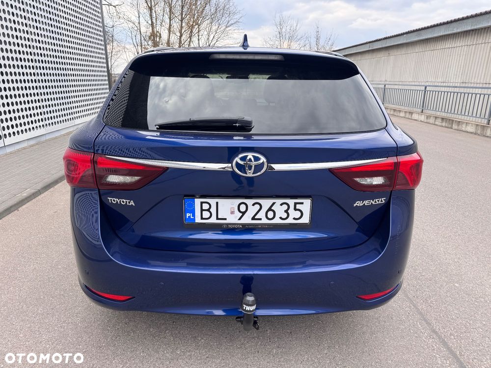 Toyota Avensis 2.0 Premium MS - 11