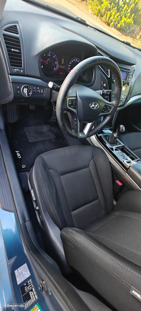Hyundai i40 SW 1.7 CRDi Blue Comfort - 4