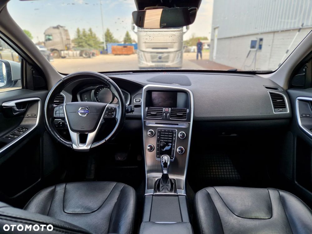 Volvo XC 60 T6 AWD Summum - 11