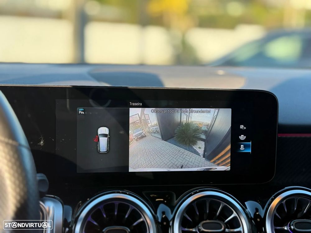 Mercedes-Benz GLB 200 d AMG Line - 27