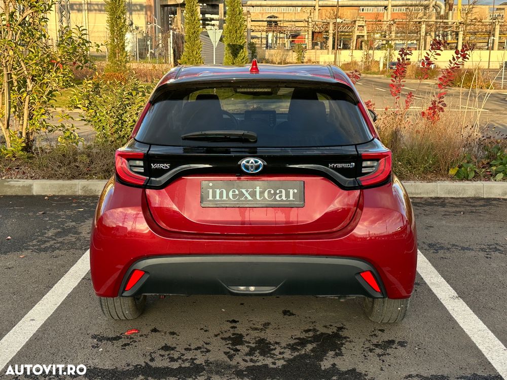 Toyota Yaris Hybrid 1.5 VVT-i - 5