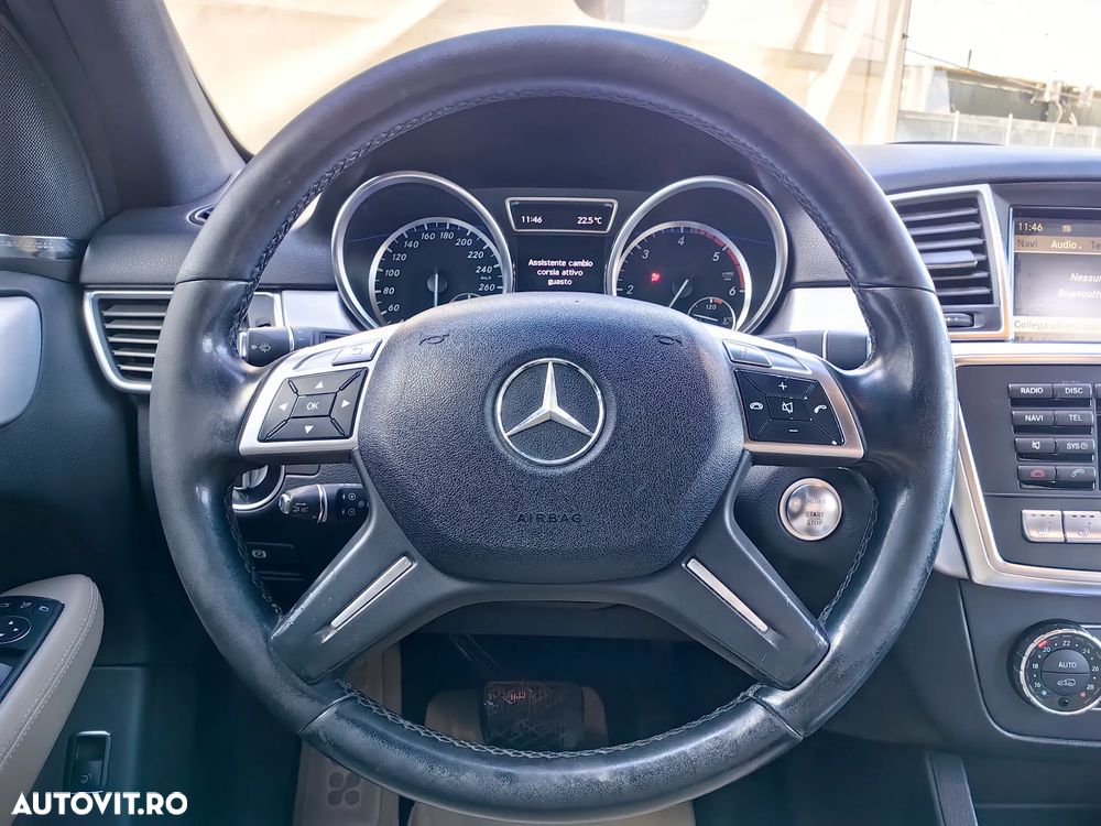 Mercedes-Benz ML 350 BlueTEC 4MATIC Aut - 27