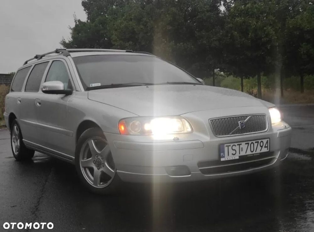 Volvo V70 D5 AWD DPF Kinetic - 1