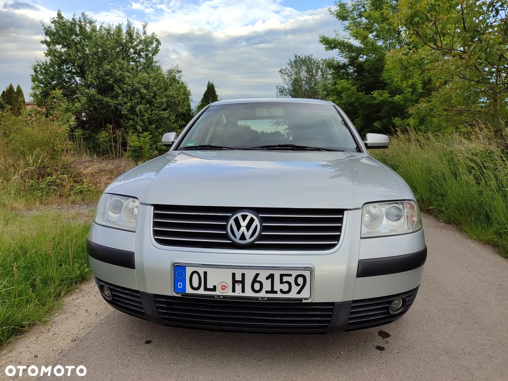 Volkswagen Passat 1.6 - 1