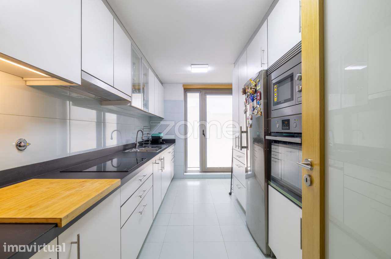 Apartamento T4 no centro da cidade da Trofa-Porto - Grande imagem: 2/47