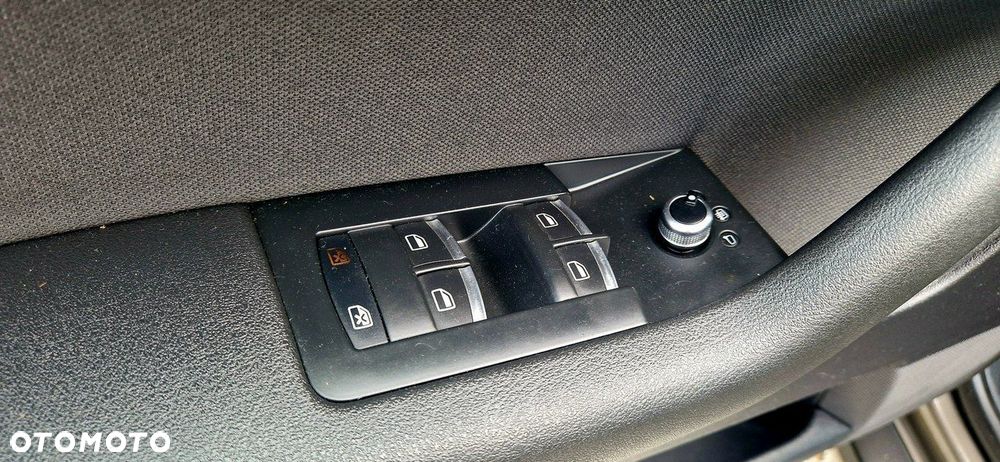 Audi A3 Sportback 1.6 TDI S tronic Attraction - 19