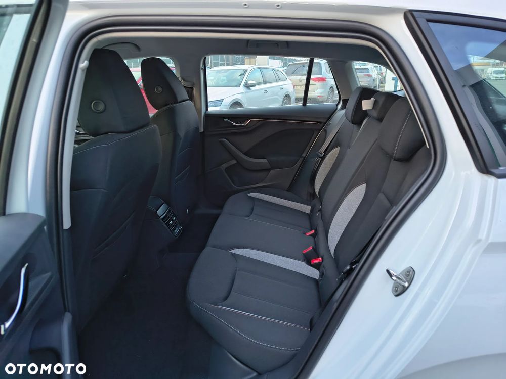 Skoda Scala 1.0 TSI Selection DSG - 17