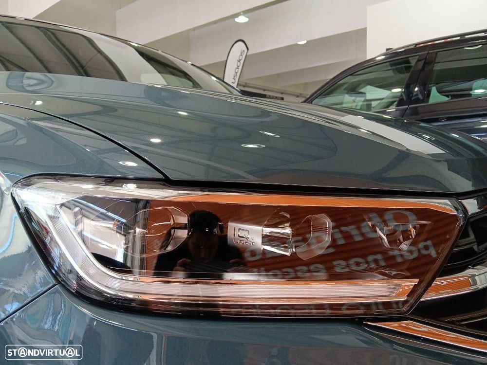 VW T-Roc 2.0 TDI R-Line DSG - 37