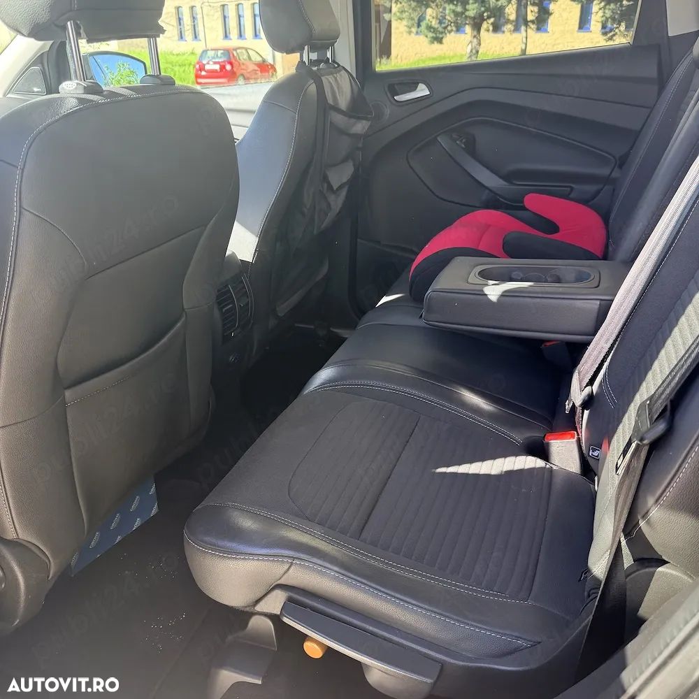 Ford Kuga - 4