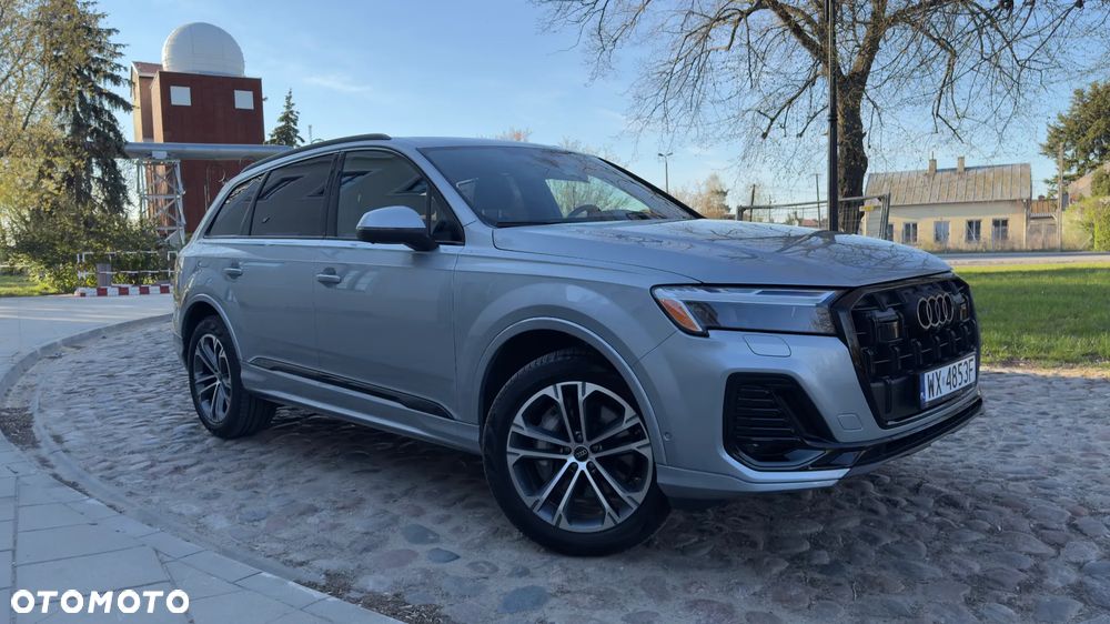 Audi Q7 - 1