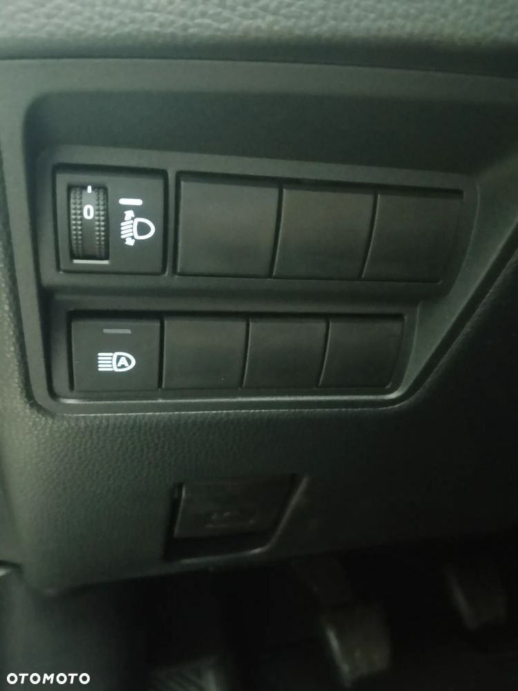 Toyota Yaris 1.0 Premium - 22