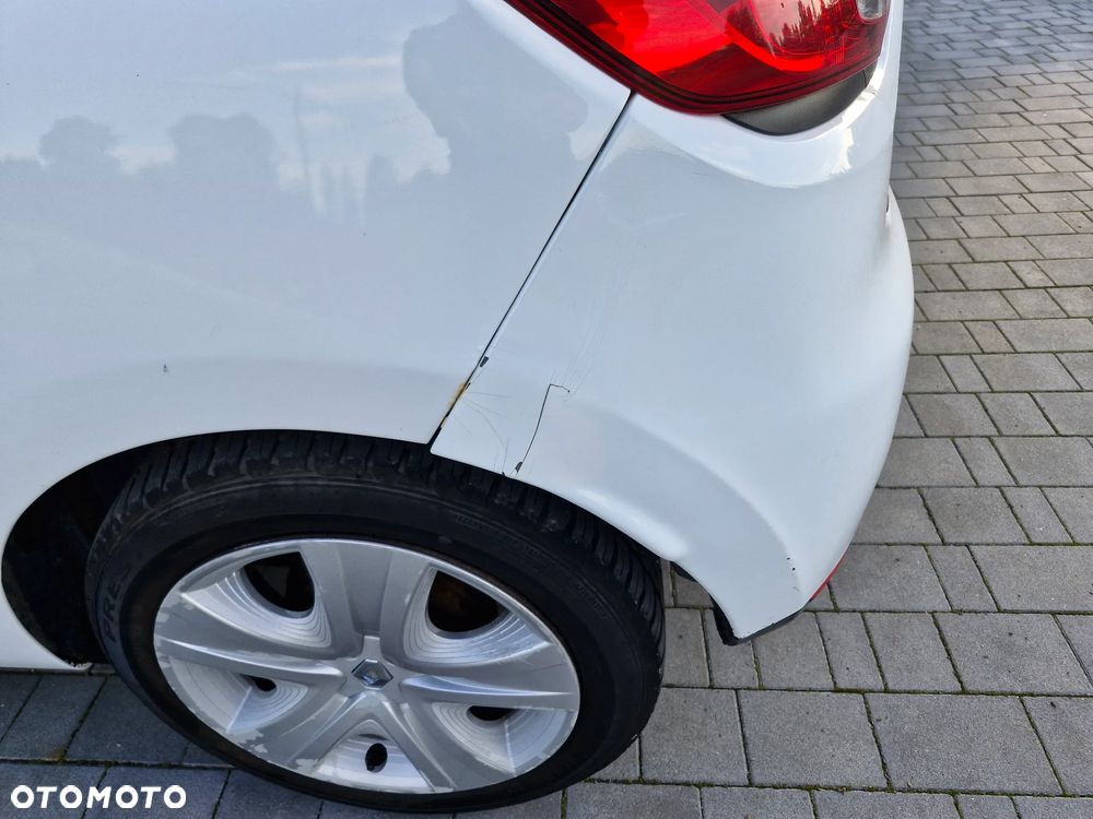 Renault Clio 1.2 16V Intens - 9