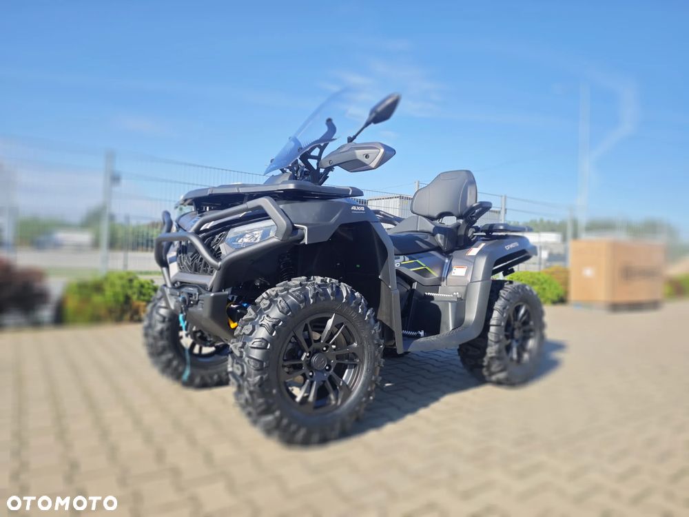 CFMoto CForce - 8
