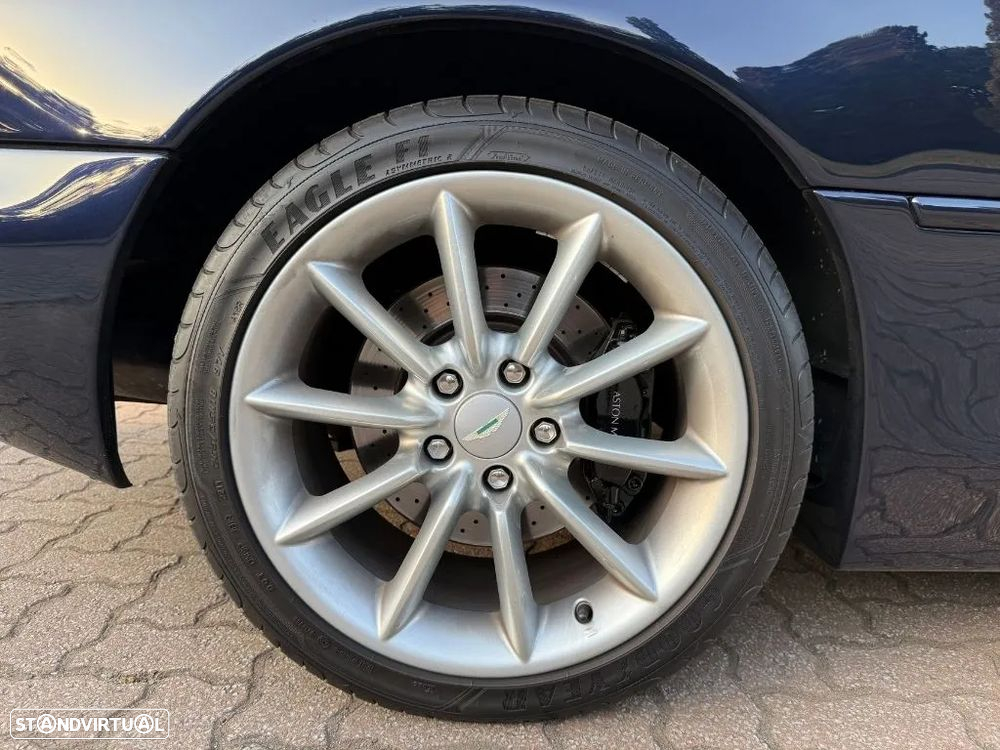Aston Martin DB7 Vantage Coupé - 9