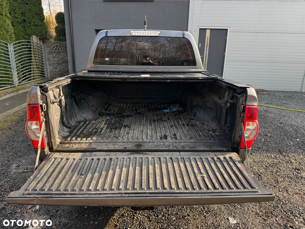 Isuzu D-Max 3.0d DC LS - 6