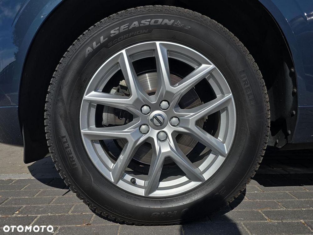 Volvo XC 60 D4 Momentum Pro - 9