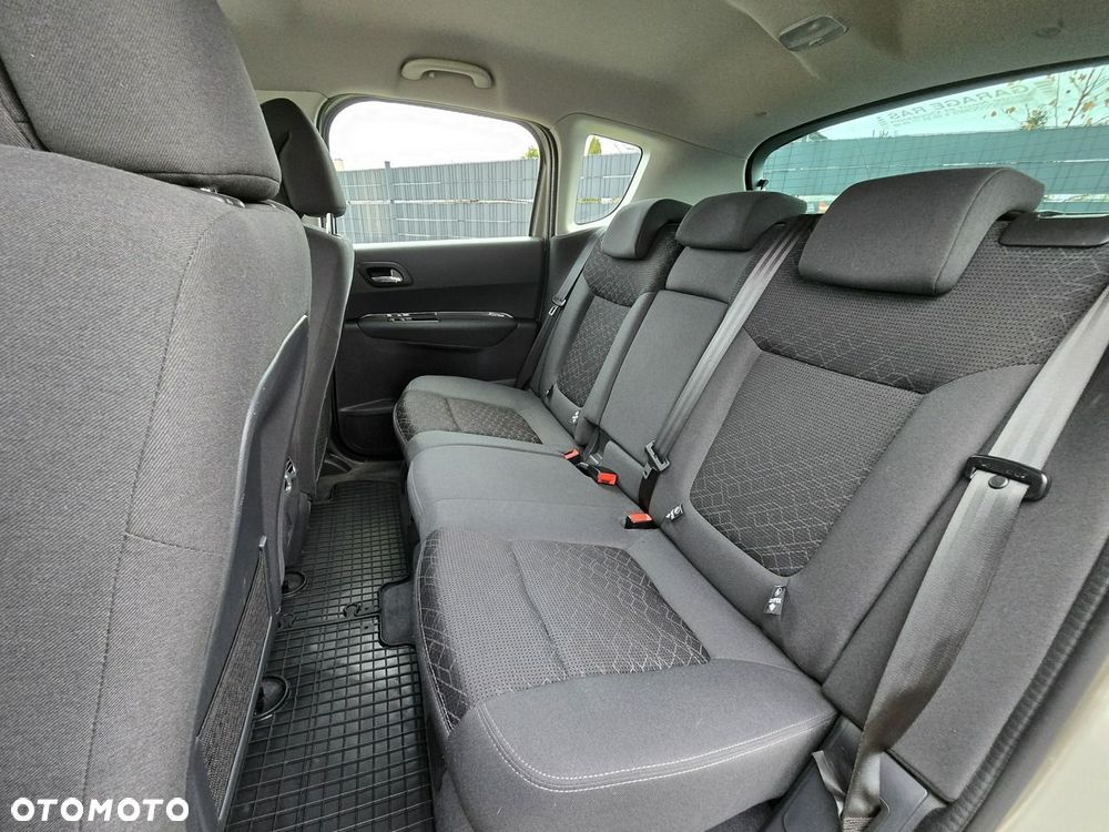 Peugeot 3008 - 19