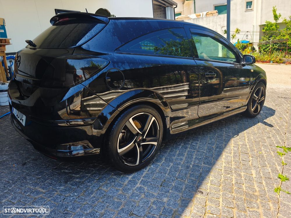 Opel Astra GTC 1.3 CDTI - 4