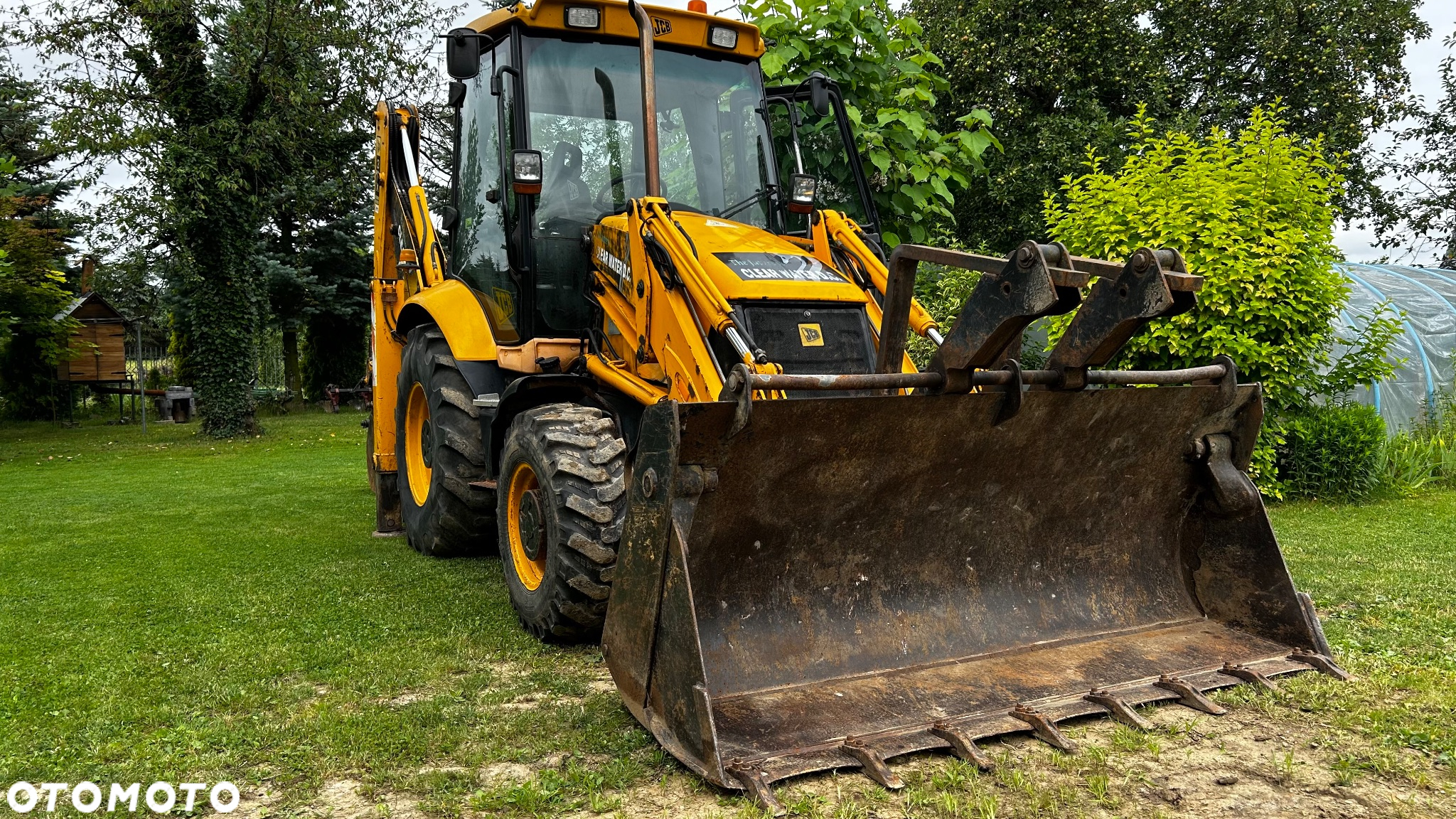 JCB 3CX - 18