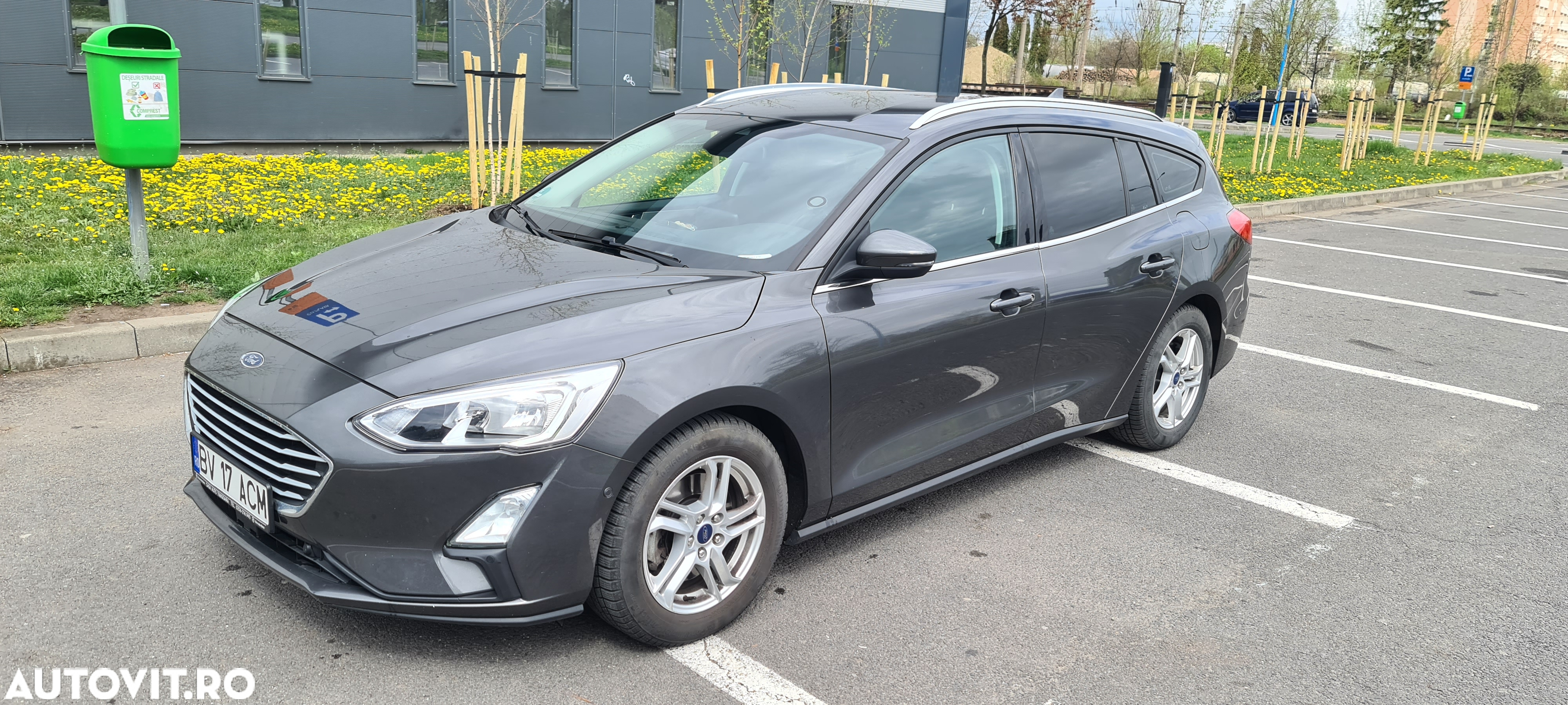 Ford Focus 1.0 EcoBoost Start-Stopp-System COOL&CONNECT DESIGN - 2