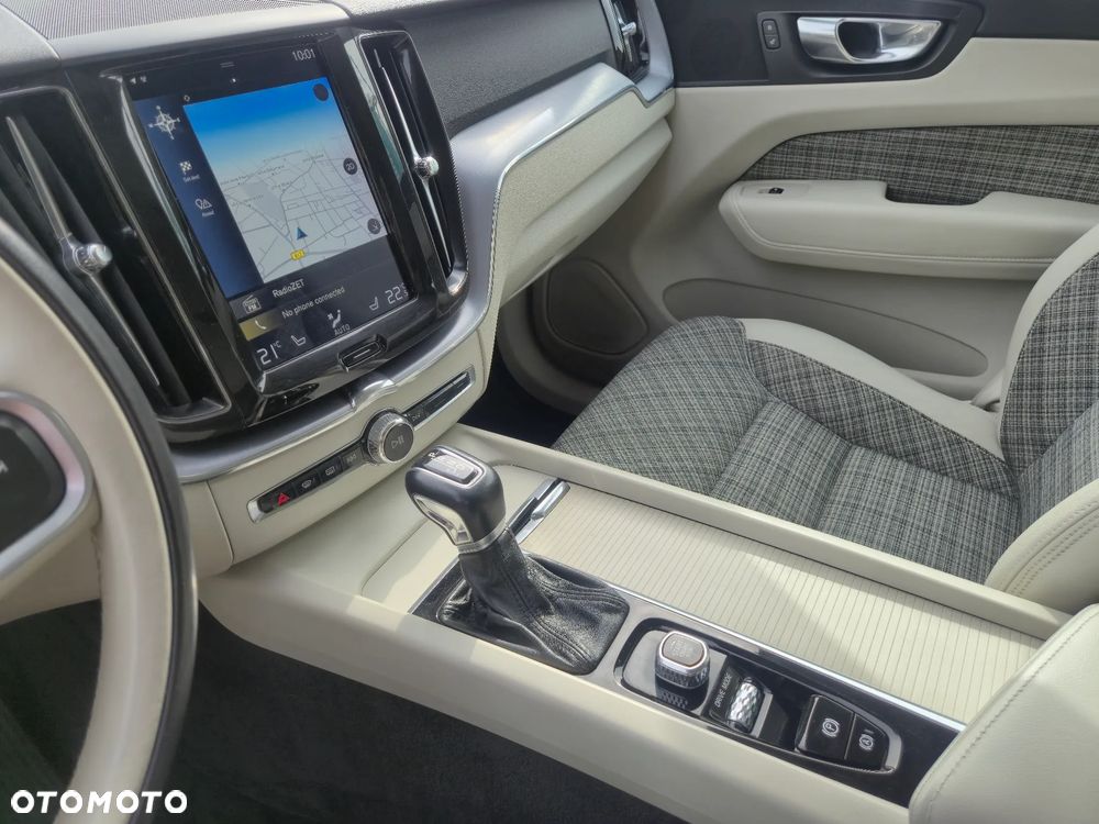 Volvo XC 60 D4 Drive-E Momentum - 13