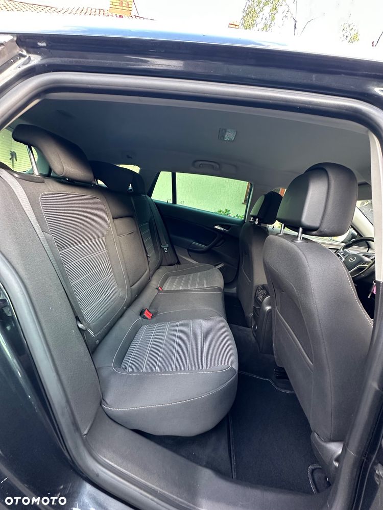 Opel Insignia - 14