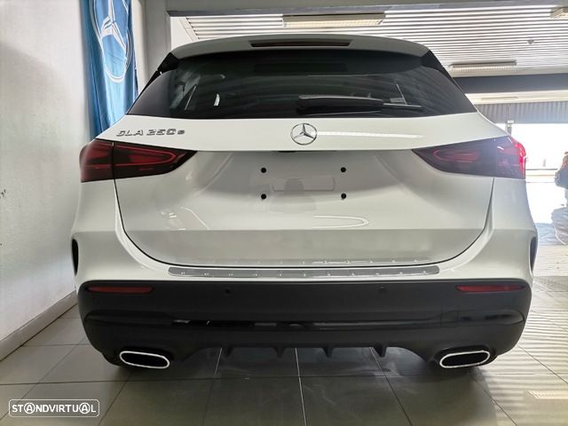 Mercedes-Benz GLA 250 e 8G-DCT AMG Line - 4