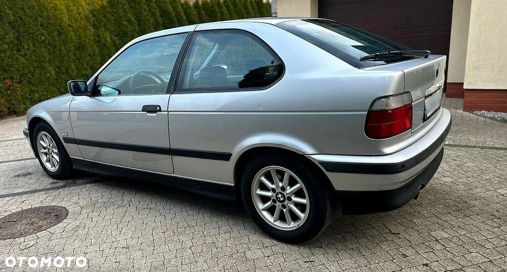 BMW Seria 3 316i - 29
